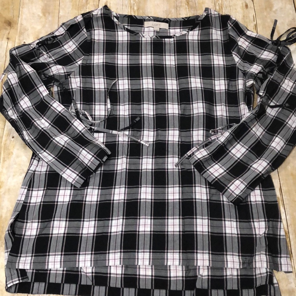 Loft Black, pink, white plaid long sleeved top